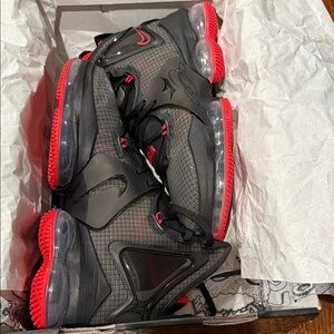 Nike LeBron XIX Sneakers - Size 9.5